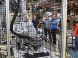 Se busca ayuda: las fábricas estadounidenses buscan trabajadores para el auge del reshoring